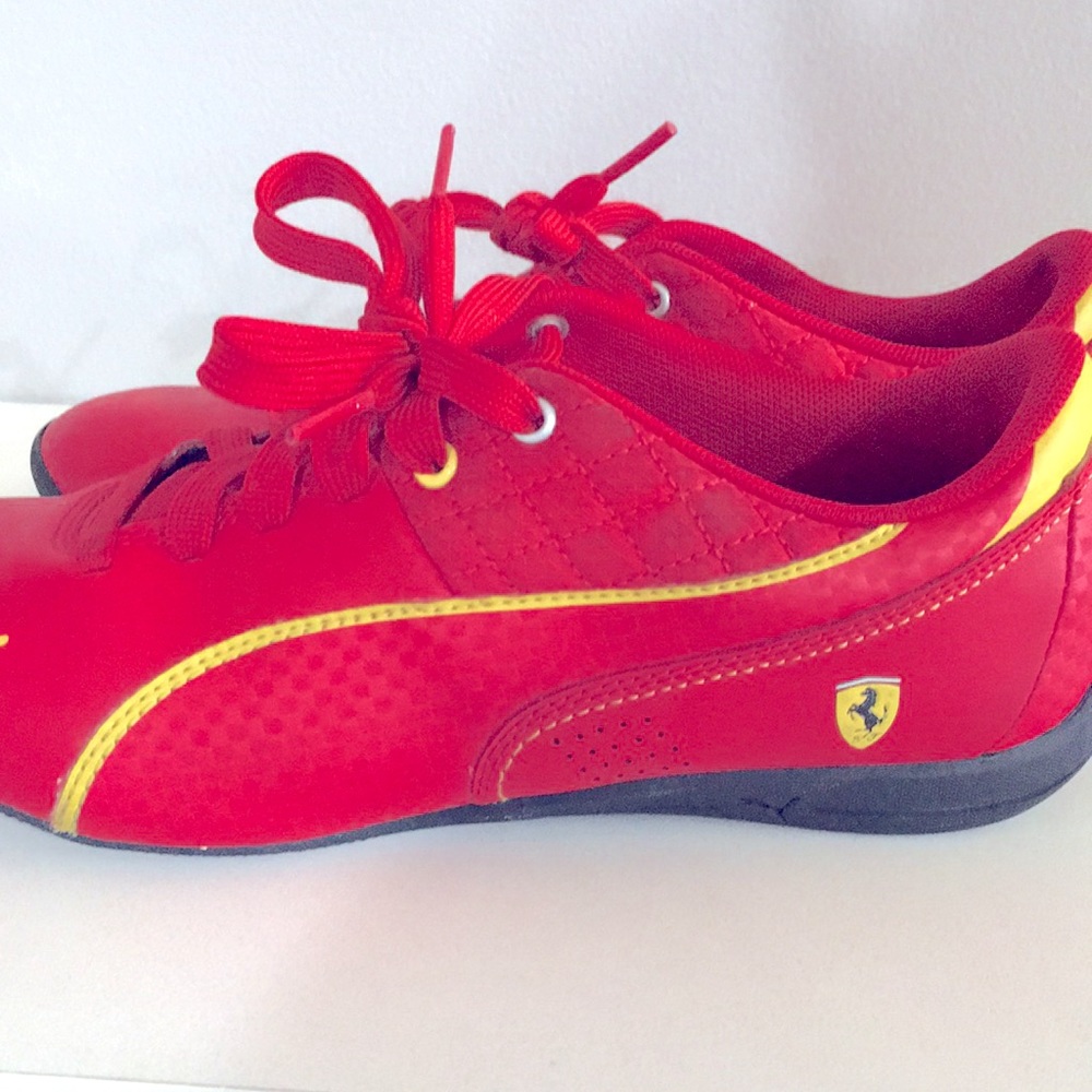 Puma - Picture 4 of 9